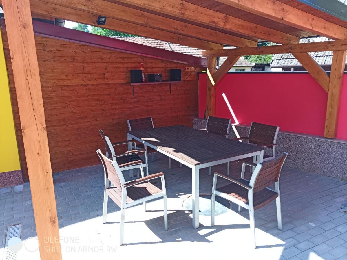 Pohoda Salas U Velehradu-2 Apartmany Uherské Hradiště Zewnętrze zdjęcie